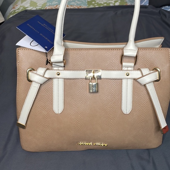 NWT Adrienne Vittadini Madison Lizard Lock Solid Satchel - Picture 6 of 14